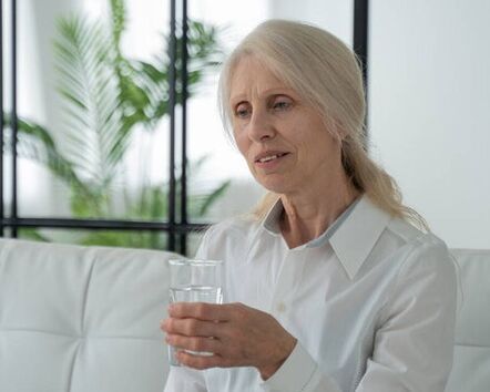 Les capsules SugaNorm sont lavées avec une quantité suffisante d'eau. 